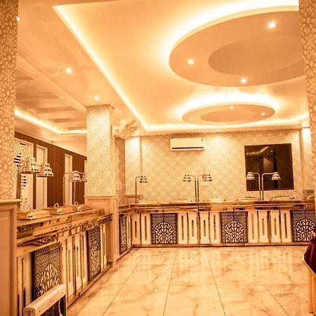 Hotel The Florence チャンバ エクステリア 写真